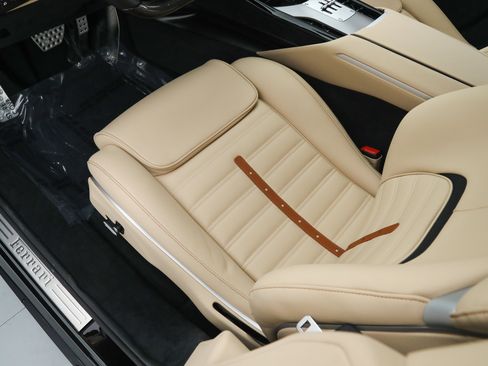 Certified 2025 Ferrari Purosangue AWD/4WD image 29