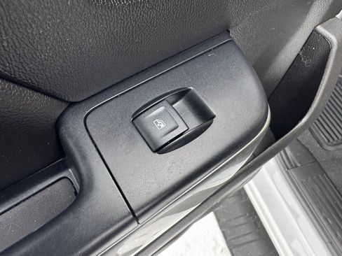 Used 2019 Chevrolet Silverado 2500 LT image 23