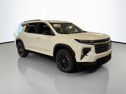 New 2026 Chevrolet Traverse LT w/ Sun and Wheel Package