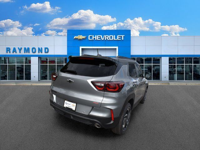 Used 2026 Chevrolet TrailBlazer RS w/ Convenience Package AWD/4WD image 3