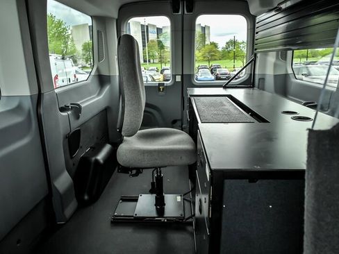 Used 2018 Ford Transit 150 XLT RWD image 23