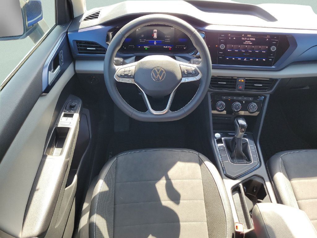 Used 2023 Volkswagen Taos SE FWD image 12
