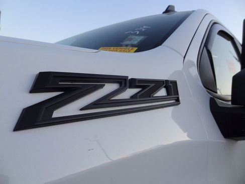 Used 2024 Chevrolet Silverado 1500 LT w/ All Star Edition Plus image 9