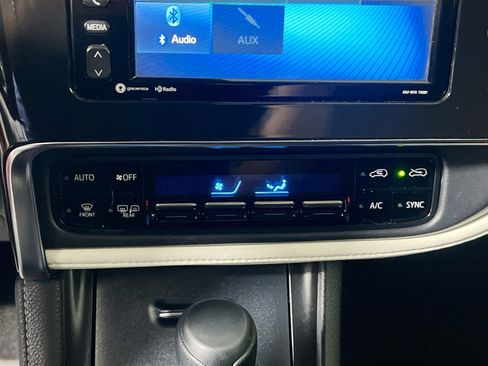 Used 2018 Toyota Corolla iM image 26