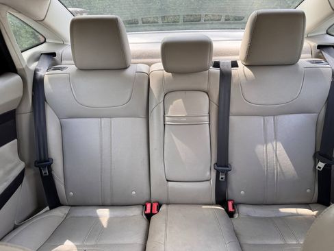 Used 2012 Ford Focus SEL FWD image 13