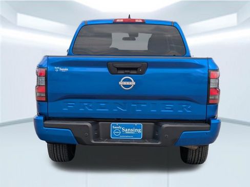 Used 2025 Nissan Frontier SV RWD image 5
