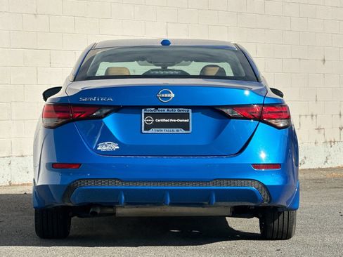 Used 2025 Nissan Sentra SV w/ SV Premium Package FWD image 4