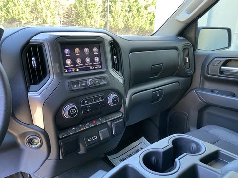 Used 2025 Chevrolet Silverado 1500 Custom w/ Turbomax Blackout Package AWD/4WD image 22