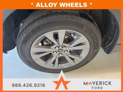 Used 2024 Ford Explorer XLT w/ Equipment Group 202A AWD/4WD image 35