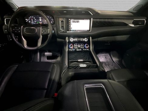 Used 2023 GMC Yukon XL Denali AWD/4WD image 9