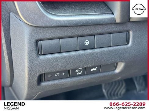 Certified 2023 Nissan Rogue SV w/ SV Premium B Package AWD/4WD image 18