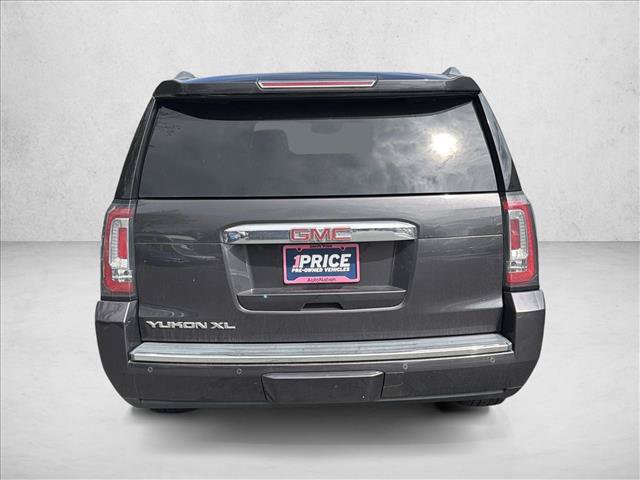 Used 2017 GMC Yukon XL Denali w/ Open Road Package AWD/4WD image 7