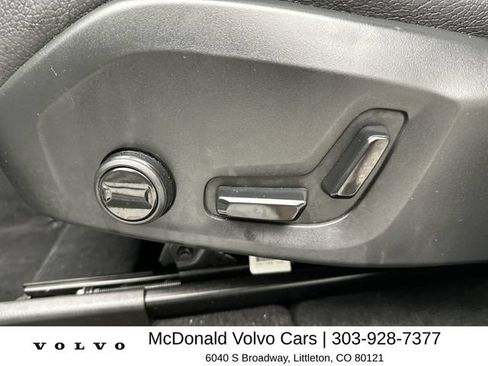 Certified 2025 Volvo XC60 B5 Plus AWD/4WD image 12