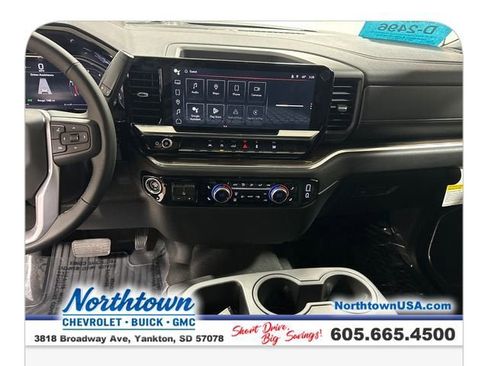 New 2026 GMC Sierra 1500 Elevation image 17