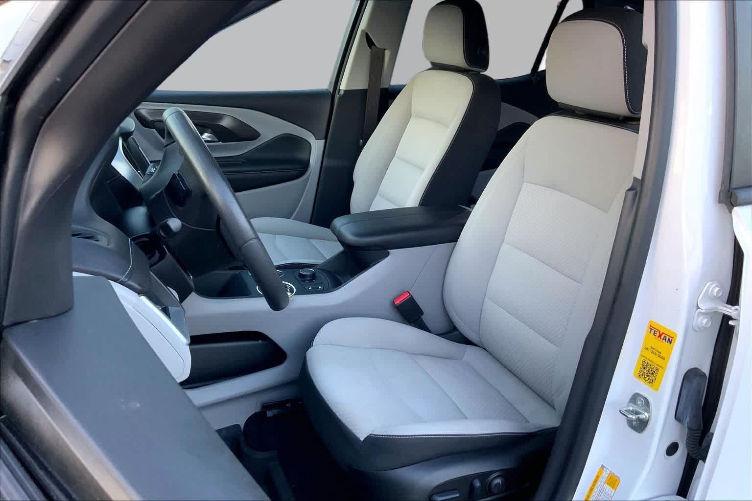 Used 2022 GMC Terrain SLE w/ Driver Convenience Package FWD image 7