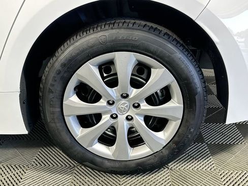 Certified 2025 Toyota Corolla LE image 30