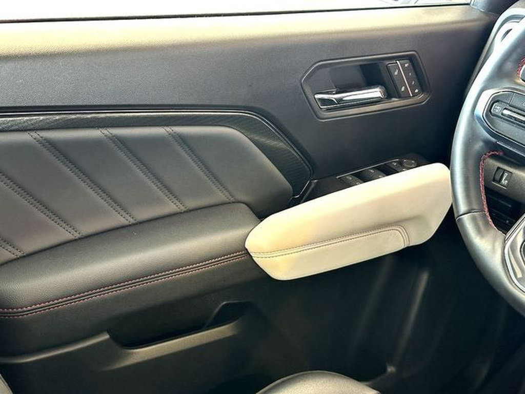 Used 2024 GMC Canyon AT4X AWD/4WD image 27