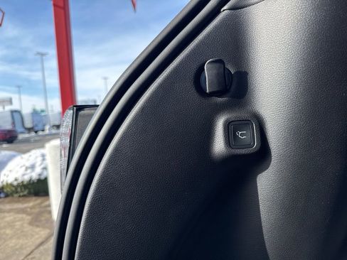 New 2026 Jeep Compass Limited w/ Sun, Sound & Navigation Group AWD/4WD image 26