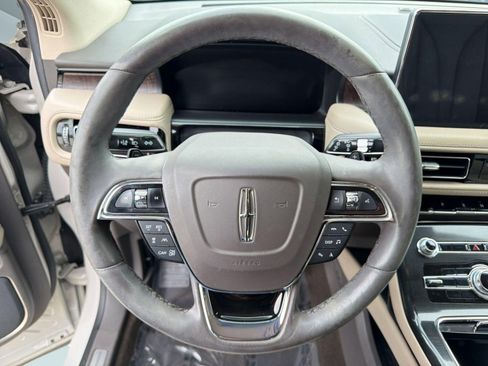 Used 2022 Lincoln Nautilus Reserve w/ Equipment Group 201A AWD/4WD image 16
