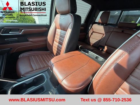 Used 2025 GMC Sierra 1500 Denali Ultimate AWD/4WD image 31