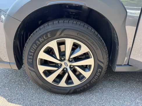 Used 2024 Subaru Outback Premium AWD/4WD image 24