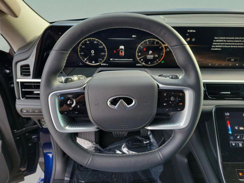 Certified 2025 INFINITI QX80 Luxe image 8