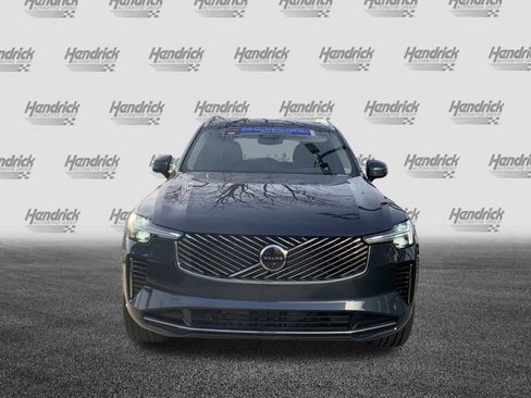 Used 2025 Volvo XC90 B6 Plus image 3