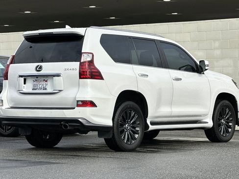 Used 2020 Lexus GX 460 Premium image 4