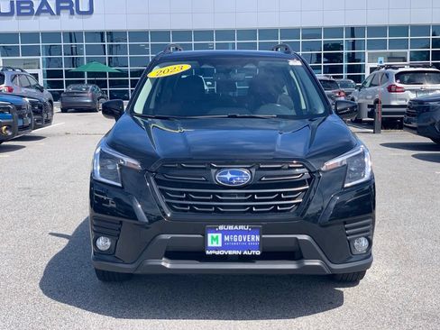 Used 2023 Subaru Forester Premium AWD/4WD image 2
