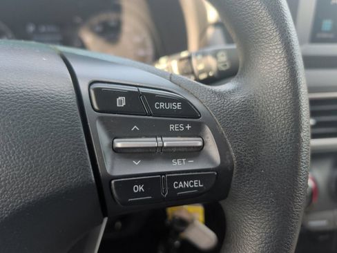 Used 2019 Hyundai Kona SE FWD image 18