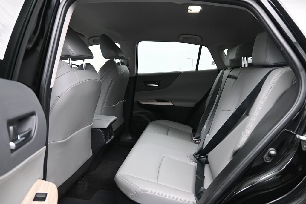 Used 2024 Toyota Venza XLE AWD/4WD image 26