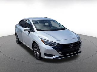 Used 2025 Nissan Versa SV FWD video 2
