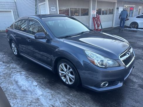 Used 2014 Subaru Legacy 3.6R Limited image 8