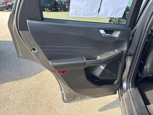 Used 2025 Ford Escape Platinum AWD/4WD image 19