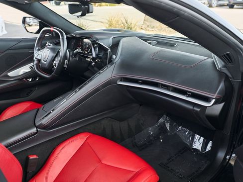 Used 2022 Chevrolet Corvette Stingray Convertible w/ 1LT image 22