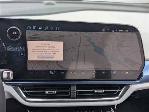 New 2026 Chevrolet Equinox EV LT image 14