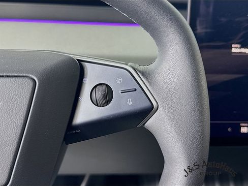 Used 2024 Tesla Cybertruck AWD Crew Cab image 14