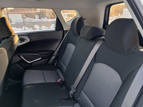 Certified 2025 Kia Soul S image 36