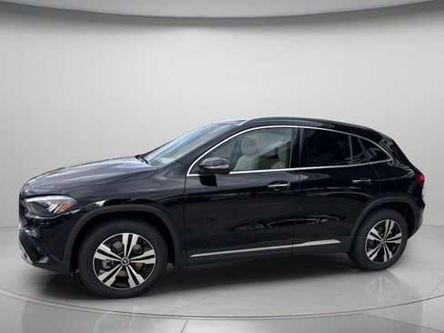 New 2026 Mercedes-Benz GLA 250 GLA 250 image 3