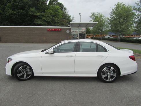 Used 2017 Mercedes-Benz E 300 image 7