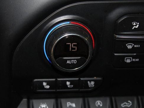 Used 2019 Chevrolet Silverado 1500 High Country w/ Technology Package image 30