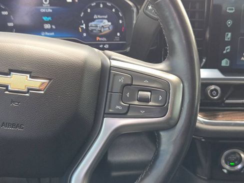 Used 2022 Chevrolet Silverado 1500 LT RWD image 16