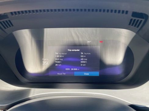 Certified 2024 Volvo XC60 B5 Ultimate AWD/4WD image 18