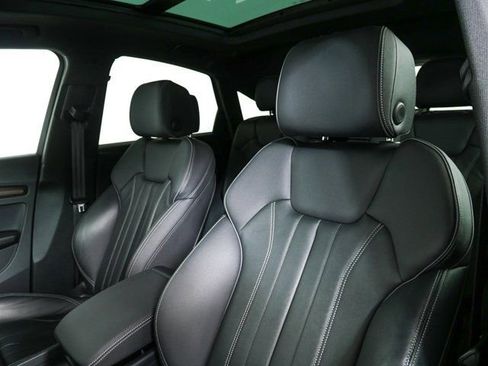 Used 2023 Audi Q5 2.0T Premium w/ Convenience Package AWD/4WD image 5