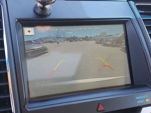 Used 2018 Ford Taurus Limited FWD image 19