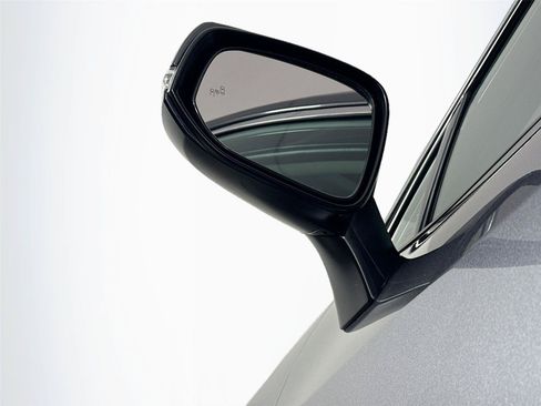 Certified 2025 Toyota RAV4 XLE Premium FWD image 5