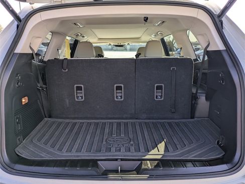 Used 2024 Subaru Ascent Limited w/ Technology Package image 14