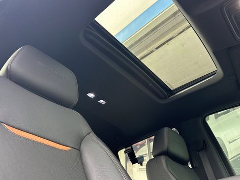 Used 2019 GMC Sierra 1500 AT4 w/ AT4 Premium Package image 16