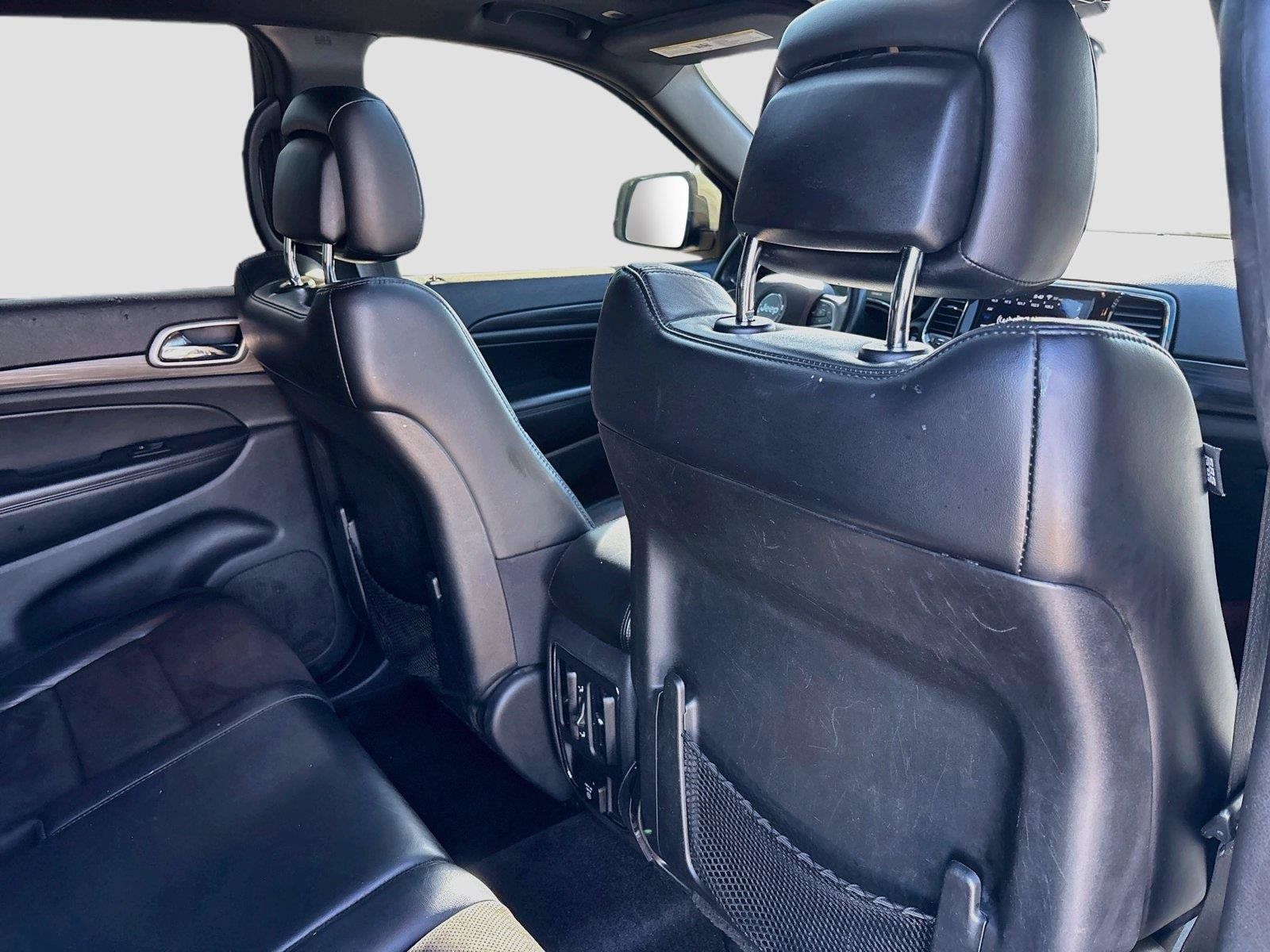 Used 2019 Jeep Grand Cherokee Altitude AWD/4WD image 33