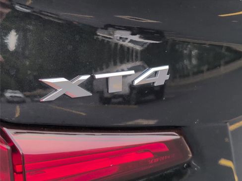 Used 2025 Cadillac XT4 Premium Luxury FWD image 33